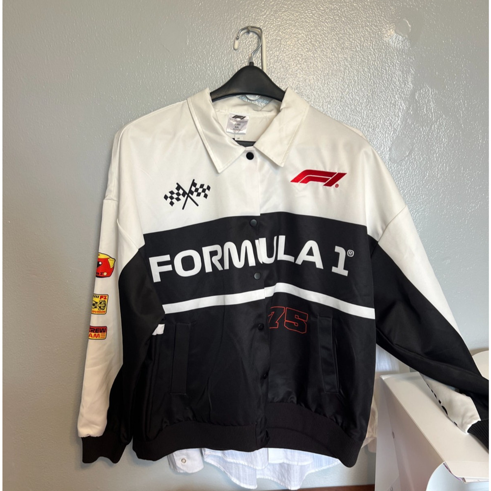 Formula 1 Mens XXS White Black Snap Jacket F1 Racing Graphic NWOT Hybrid